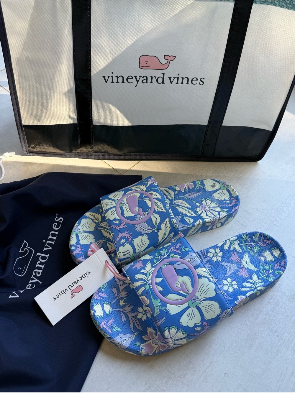 NWT - Vineyard Vines Slide Sandals - Picture 5 of 5